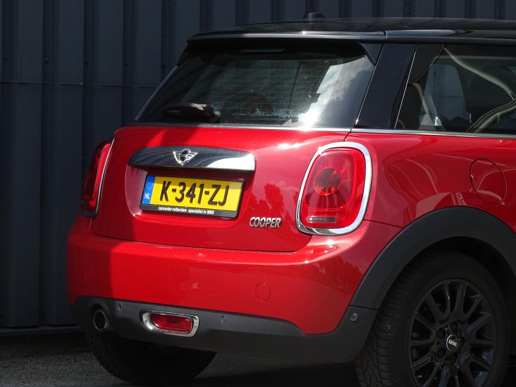Mini Cooper mini 1.5 chili serious business | clima | bluetooth | cruise