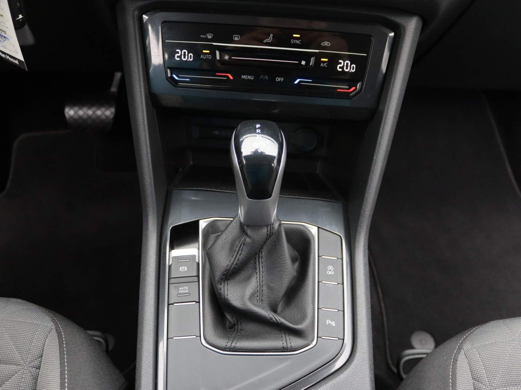 Volkswagen Tiguan 1.5 tsi life | automaat | lmv | climate control | navigat