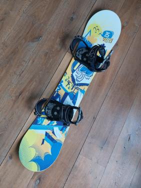 Snowboard 135 (junior) incl Burton bindingen