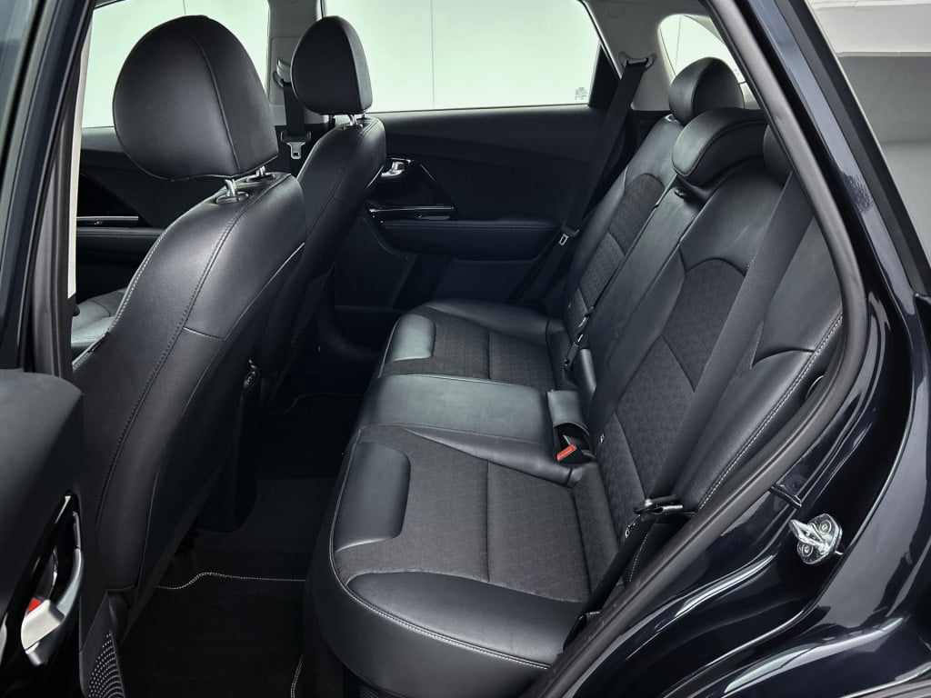 Kia Niro 1.6 gdi hybrid dynamicline | half leder/stof | navigatie | parkeer