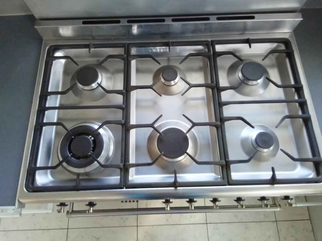 Smeg gas fornuis 90 cm breed, oven zie tekst. BIEDEN.