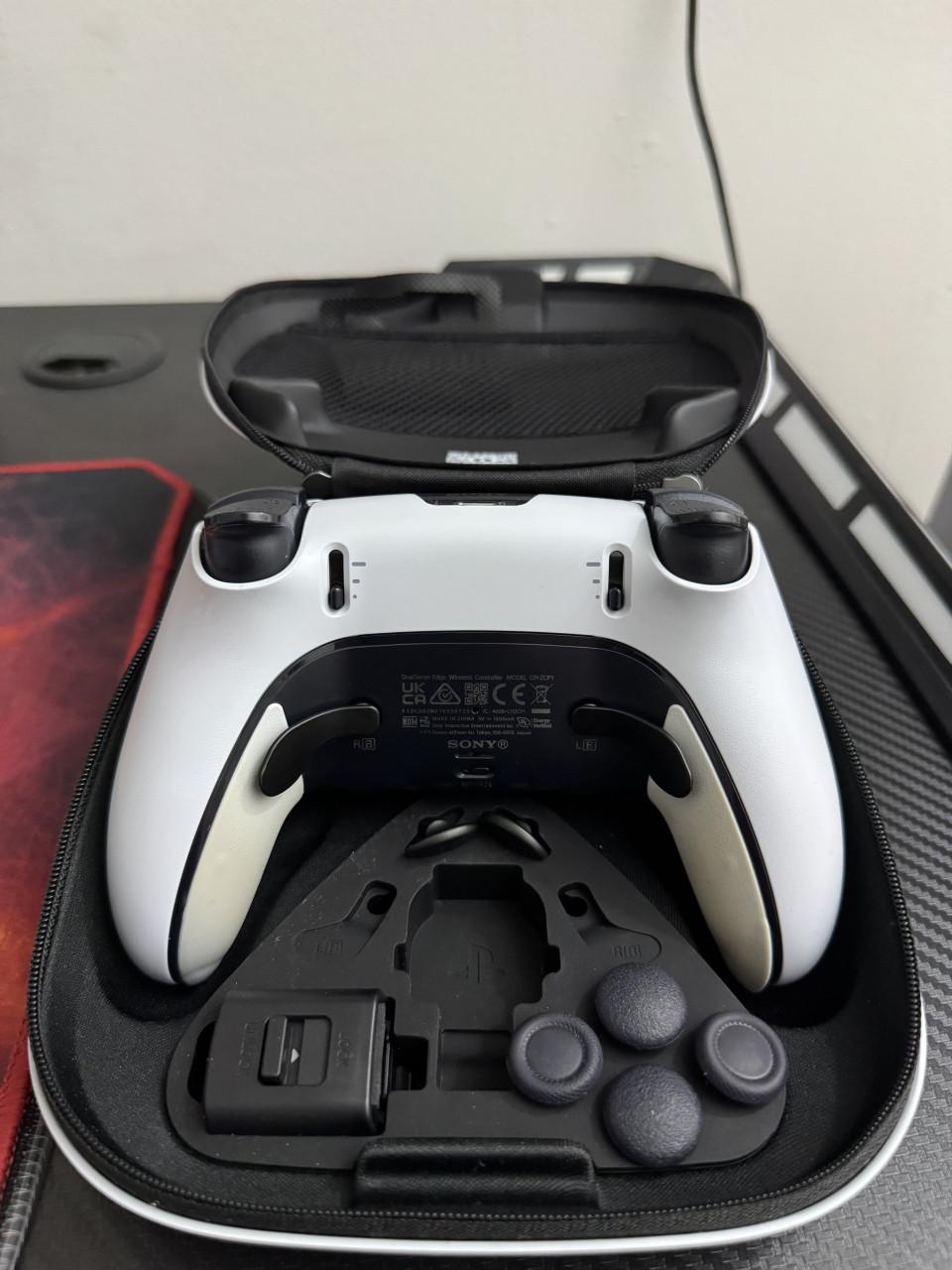 Playstation 5 digital + dualsense edge scuff controller