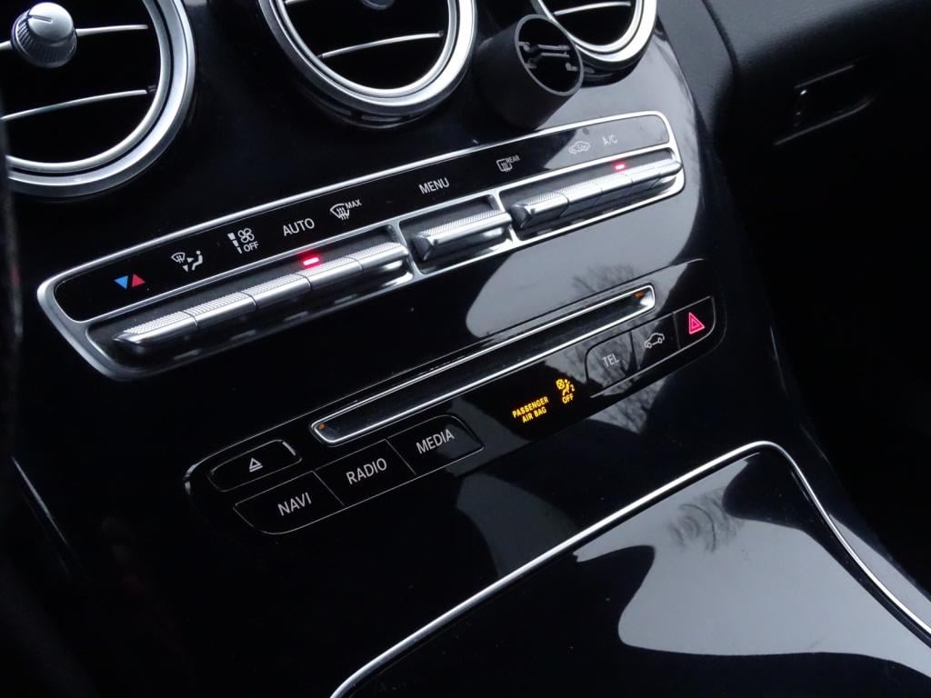 Mercedes-Benz C-Klasse 180 amg sport edition automaat | led | leder | camer
