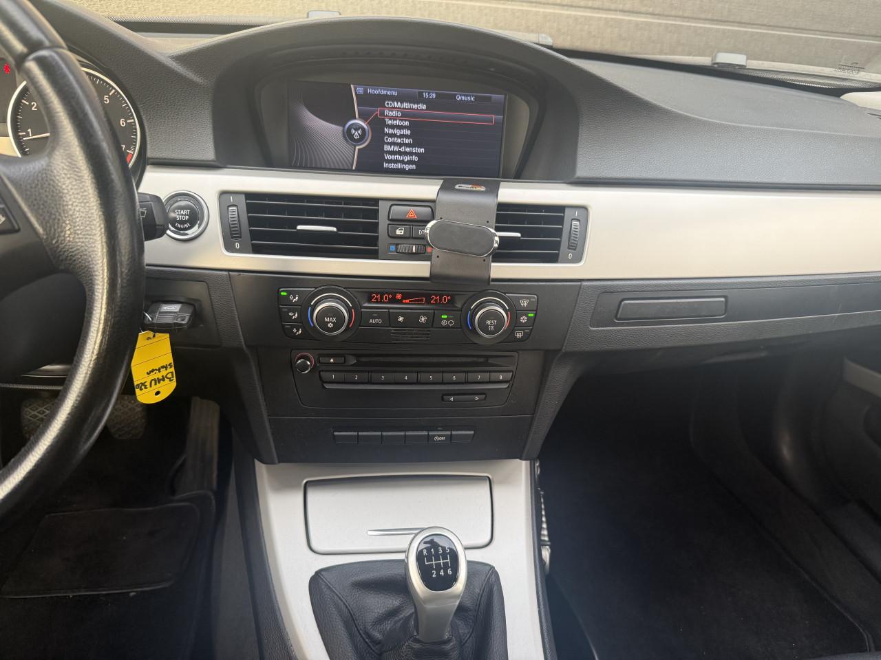 BMW 320i Touring NAP Leder Navi Cruisec.