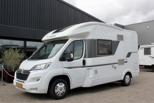 Adria Matrix M590ST(Electr.Hefbed, Als nieuw!!!)