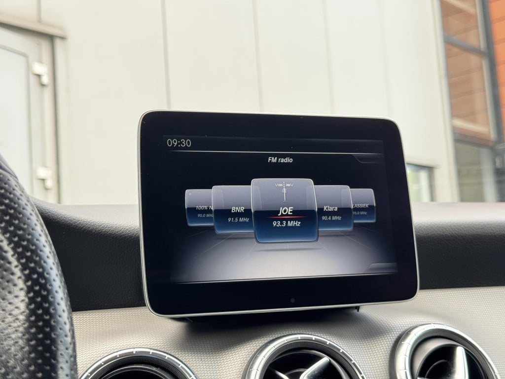 Mercedes-Benz Cla 180 ambition nl-auto! | panoramadak | navigatie full-map 