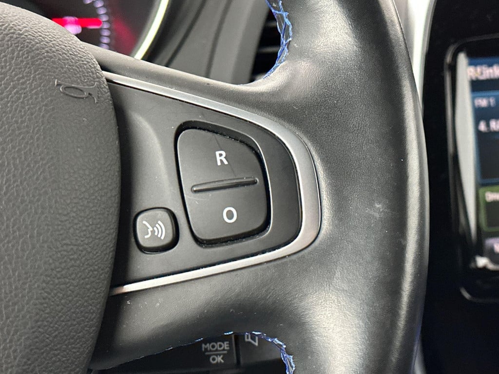Renault Captur 0.9 tce version s | navigatie | parkeersensoren voor/achter 