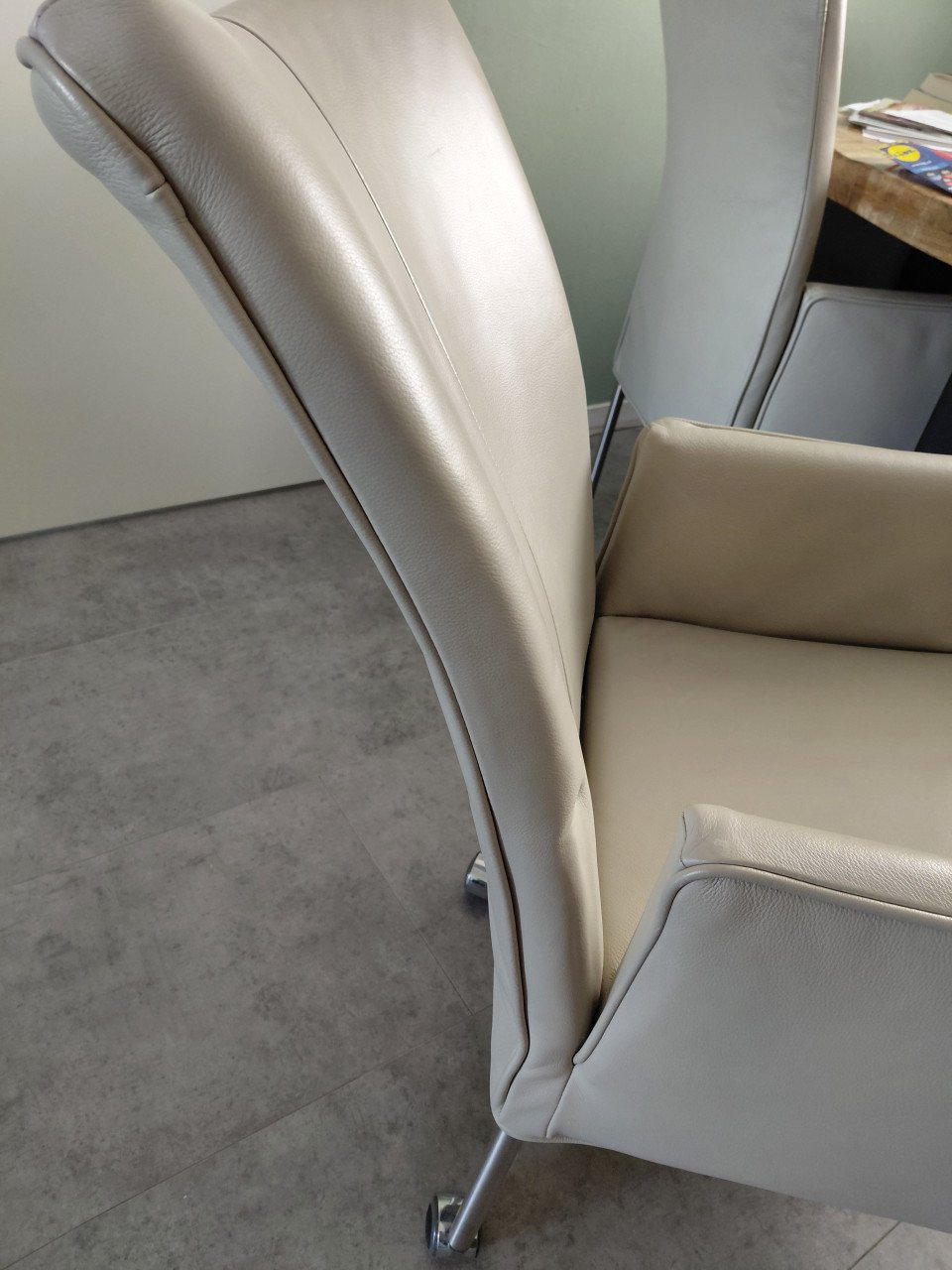 Mooie verstelbare leren eetkamerstoelen