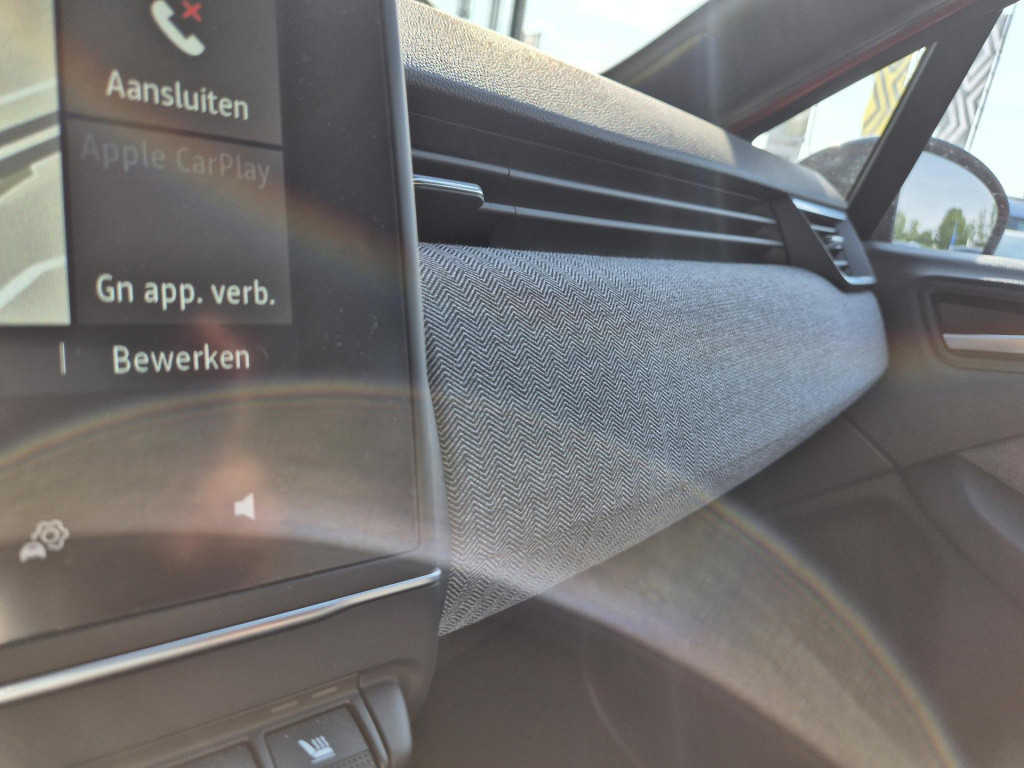 Renault Clio 1.0 tce 90 gpf techno camera, stoel- en stuurverwarming, navig