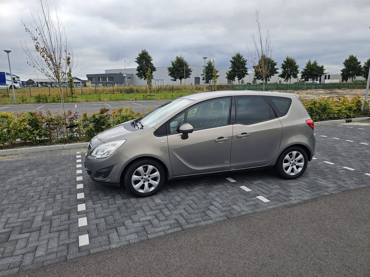 Opel Meriva b