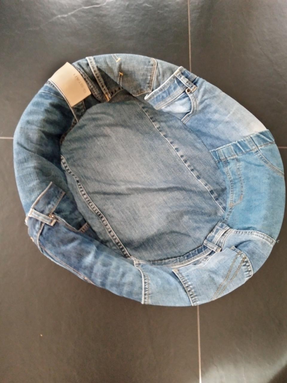 Jeans poezen/kleine honden mand