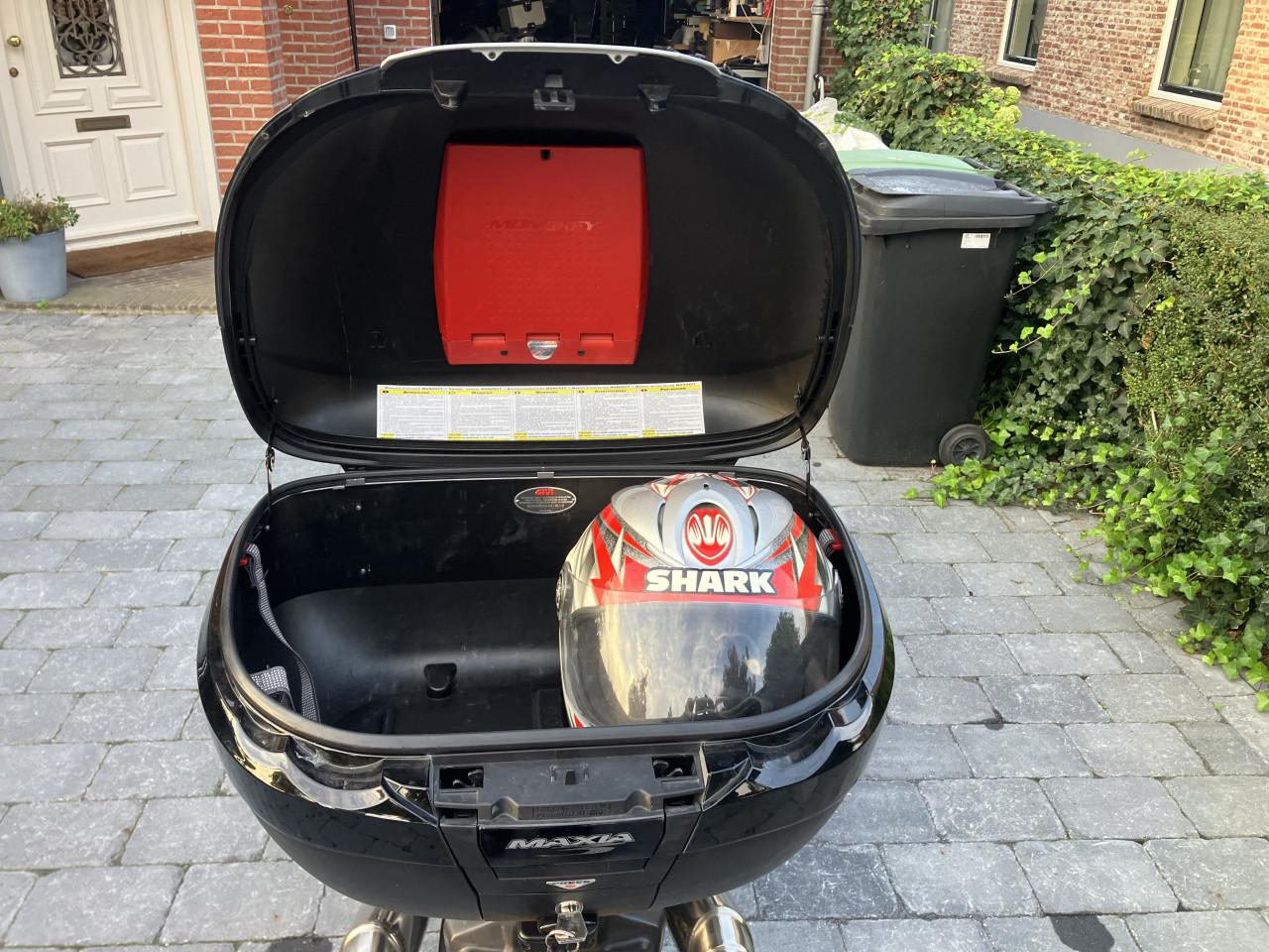 Honda CBF1000A 2008 slechts 21.390 km topkoffer recent geserviced 100% goed