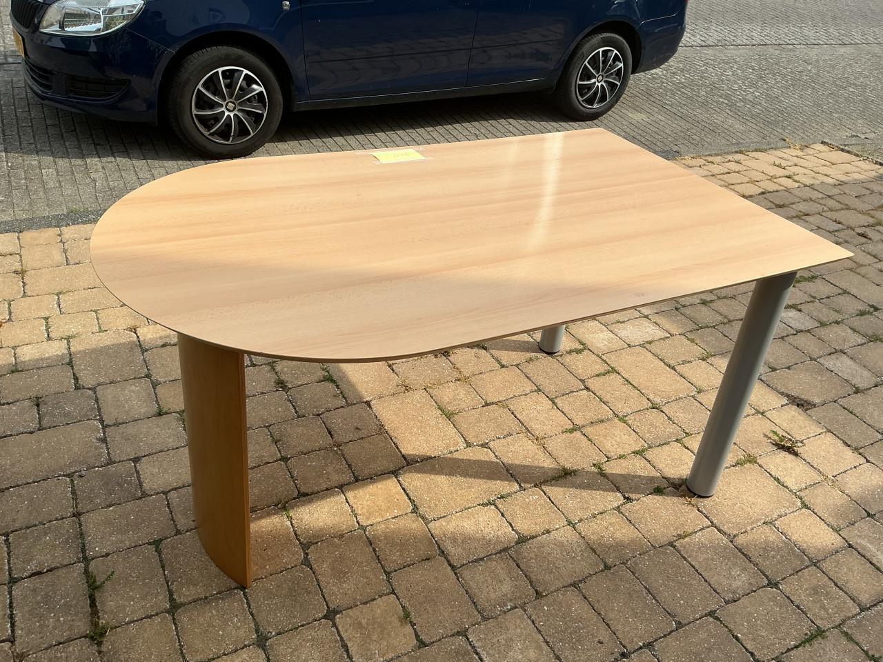 GRATIS Eettafel