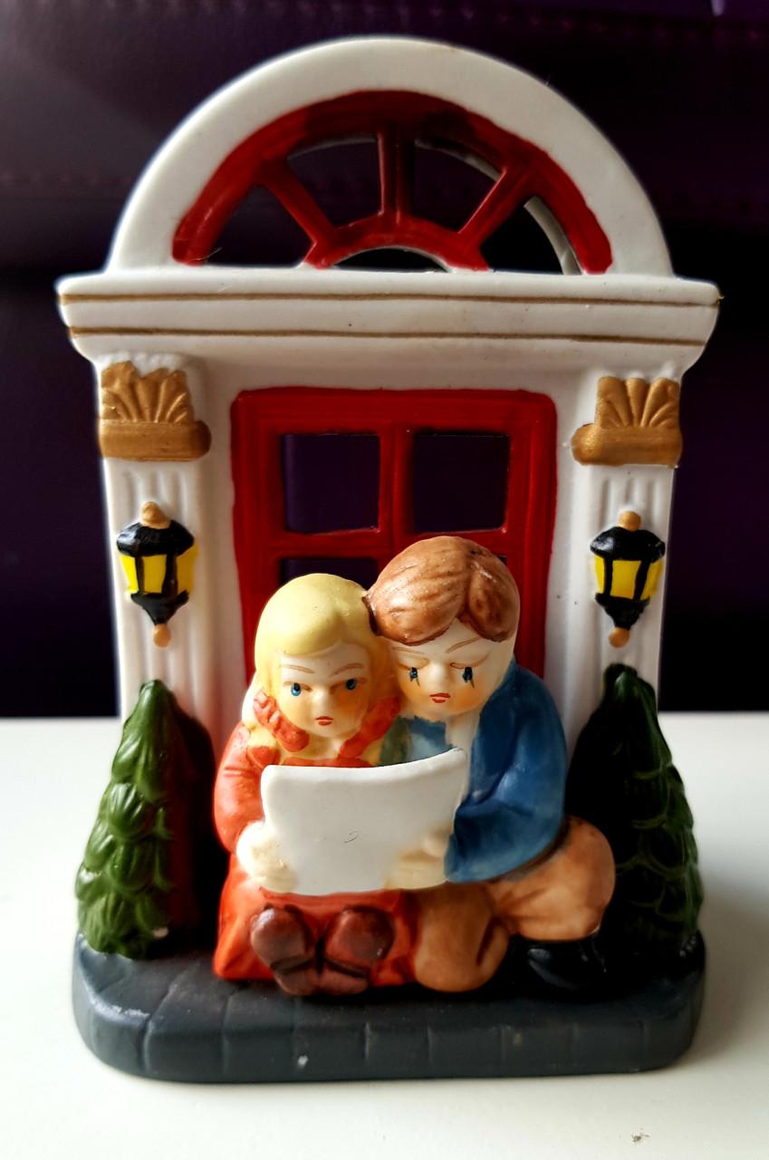 2 vintage kersttafereeltjes van steen, 15x9½ cm