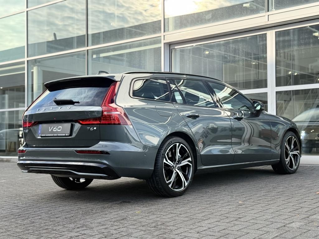 Volvo V60 t6 398pk recharge ultra dark| pano| 360camera| adap.cruise| awd
