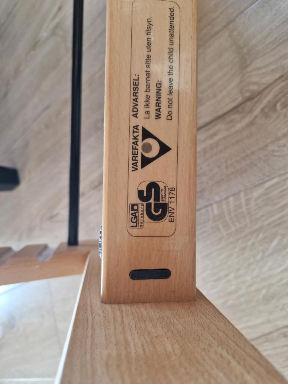 Tripp trapp stoeltje met beugel en tuigje