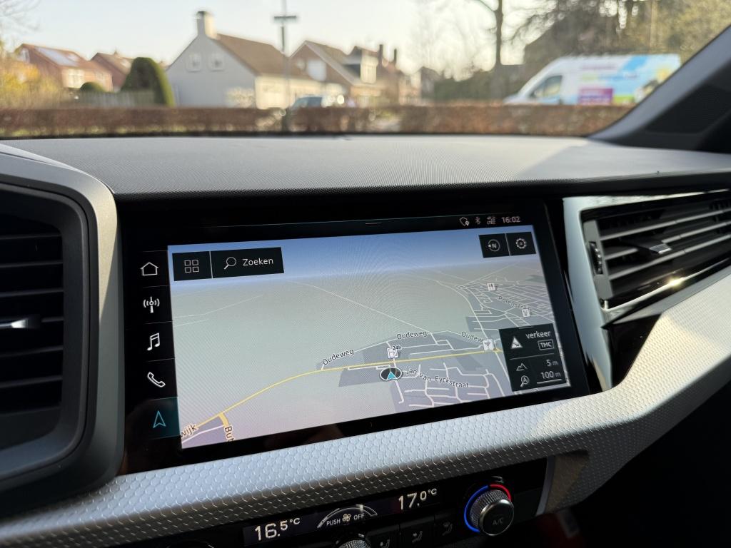 Audi A1 citycarver 30 tfsi - sline - sportstoelen - led koplampen -