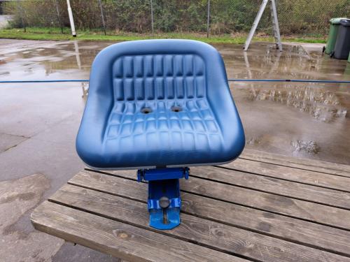 Ford trekkerzitting z.g.a.n.