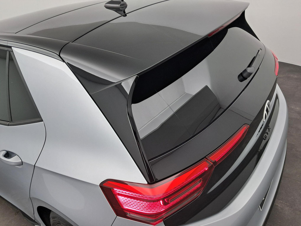 Volkswagen Id.3 gtx performance 79 kwh accu, 240 kw / 326 pk hatch