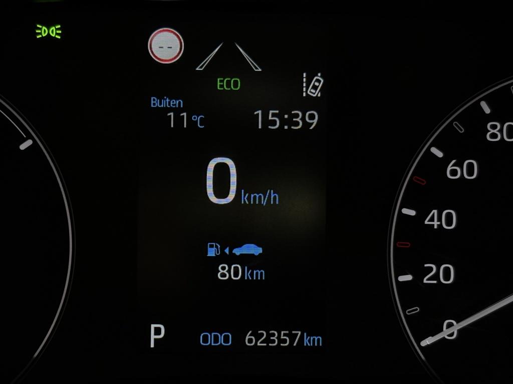 Toyota Yaris 1.5 hybrid active| stoel+ stuur verw| adap.cruise| camera