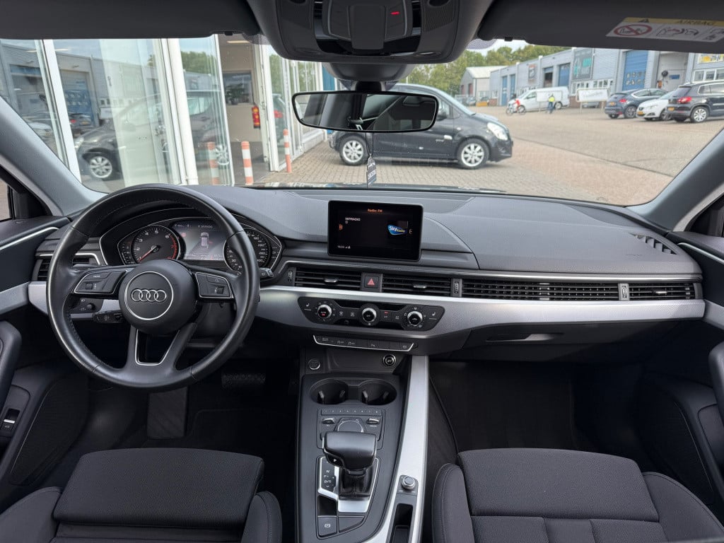 Audi A4 avant 40 tfsi design pro line plus