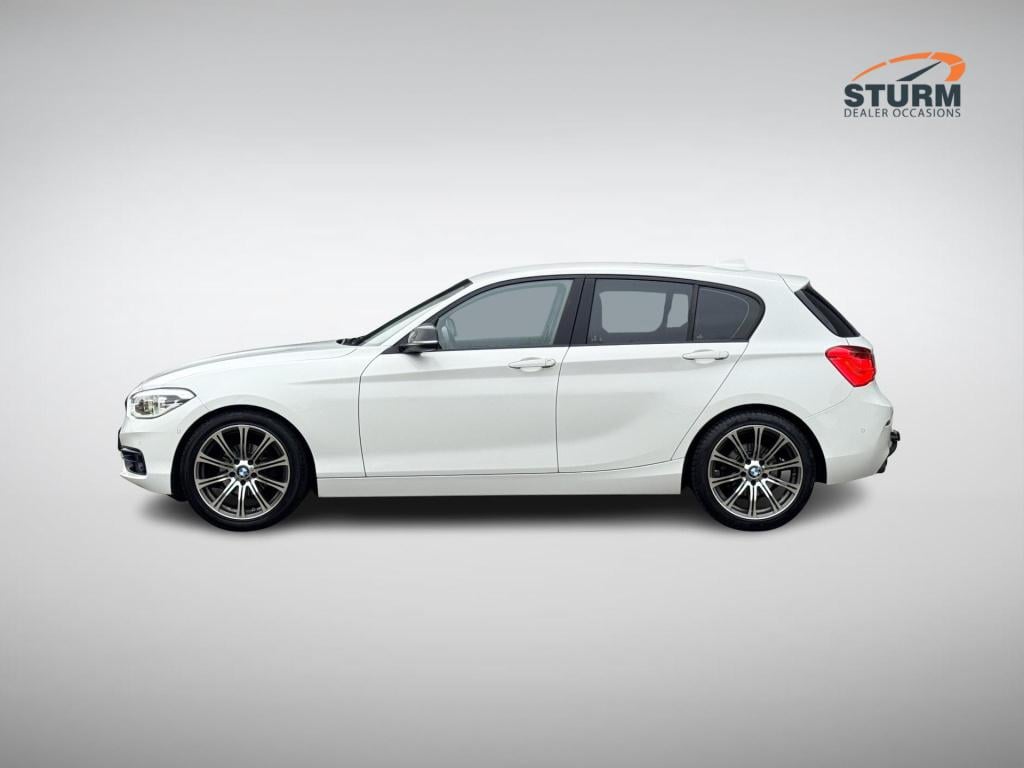 BMW 1 Serie 118i corporate lease executive sport-line nl-auto incl. trekhaa