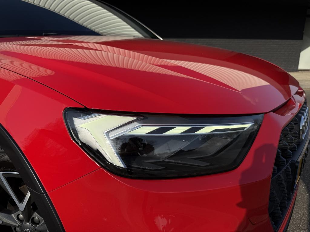 Audi A1 citycarver 30 tfsi - sline - sportstoelen - led koplampen -