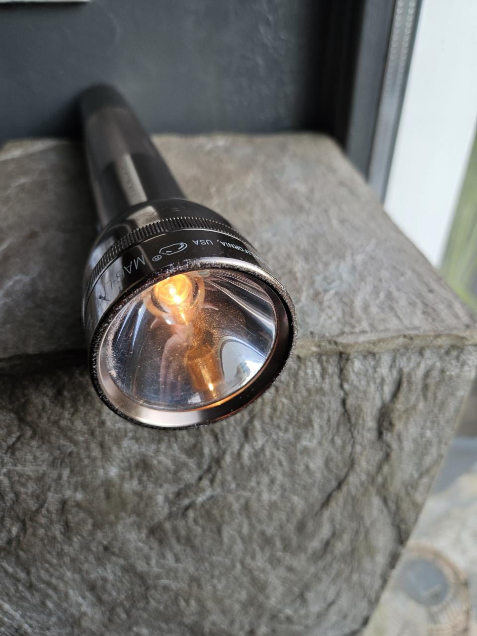 Grote zware Mag-Lite zaklamp - Gemaakt in de USA