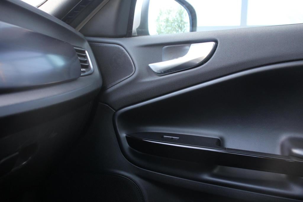 Alfa Romeo Giulietta 1.4 turbo super- sportiva - leer/alcantara - stoelverw