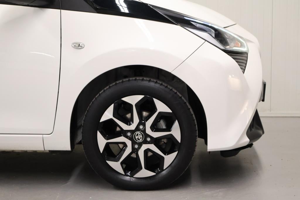 Toyota Aygo 1.0 vvt-i x-joy automaat