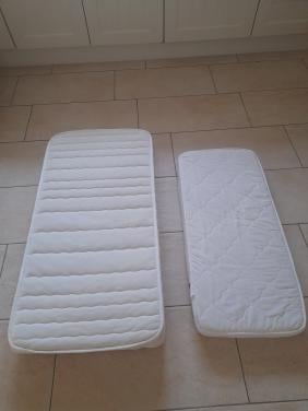 Diverse matrasjes (in goede nette schone staat )