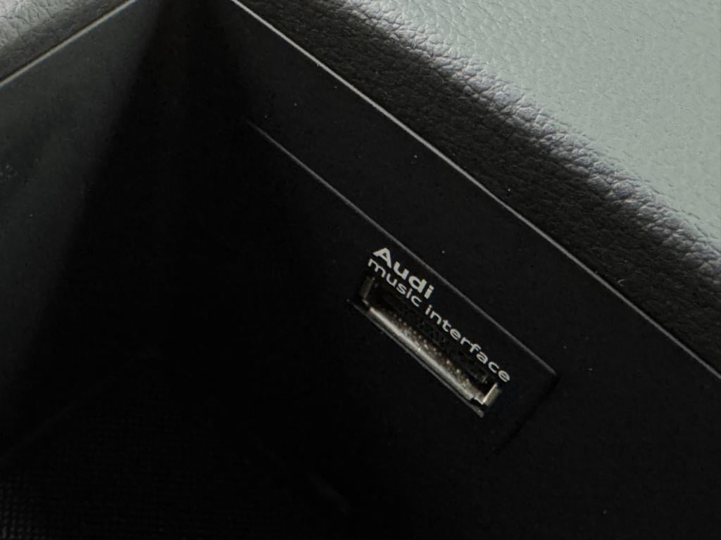 Audi A3 sportback 1.4 tfsi cod s-line * leder * navigatie * nap