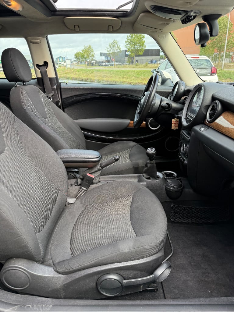 Mini One 1.6 malist - pano - nieuwe koppeling
