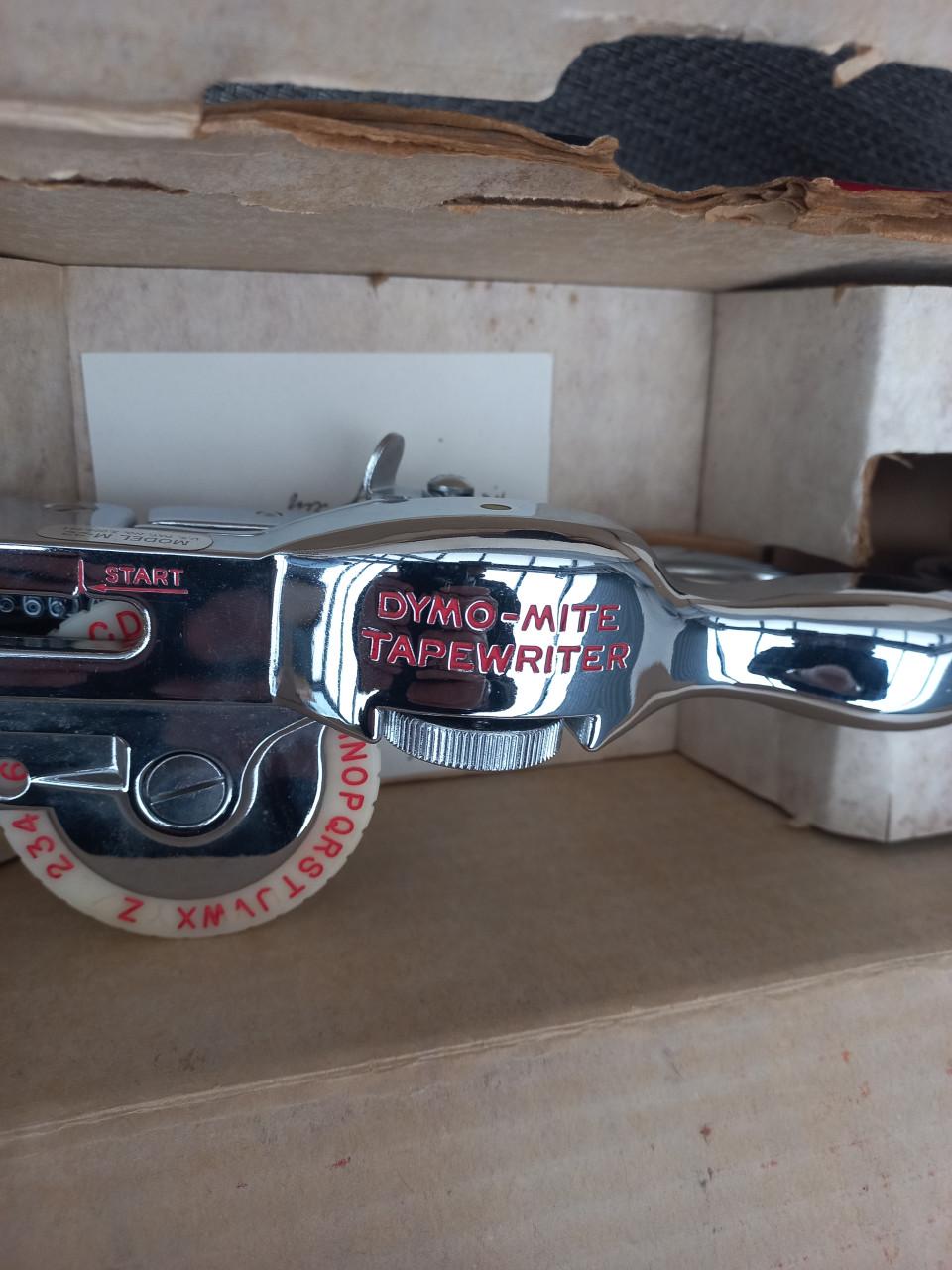 Dymo Mite Tapewriter M22.