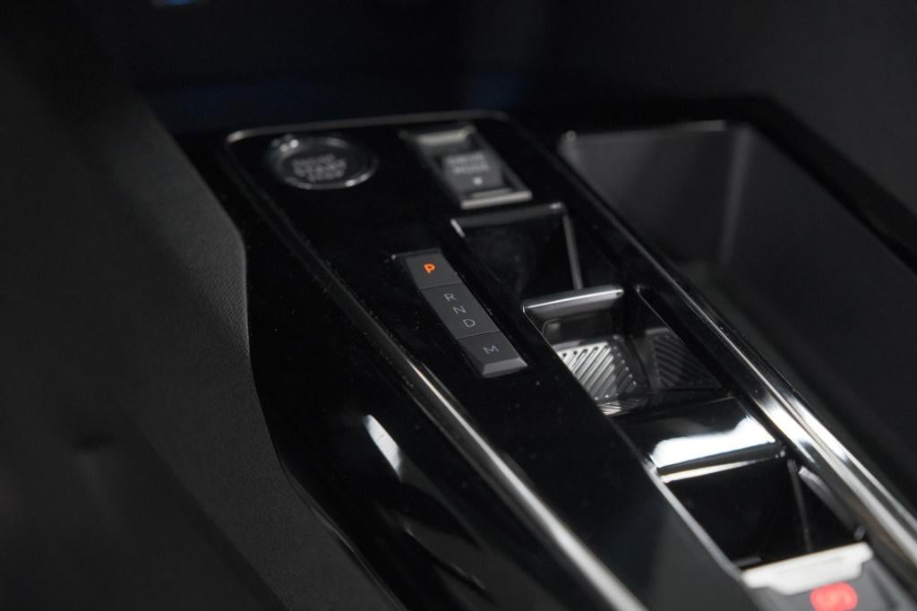 Peugeot 3008 puretech 130 eat8 gt | camera | dodehoekdetectie | elektrische