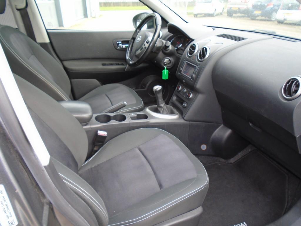Nissan Qashqai 1.6 connect edition