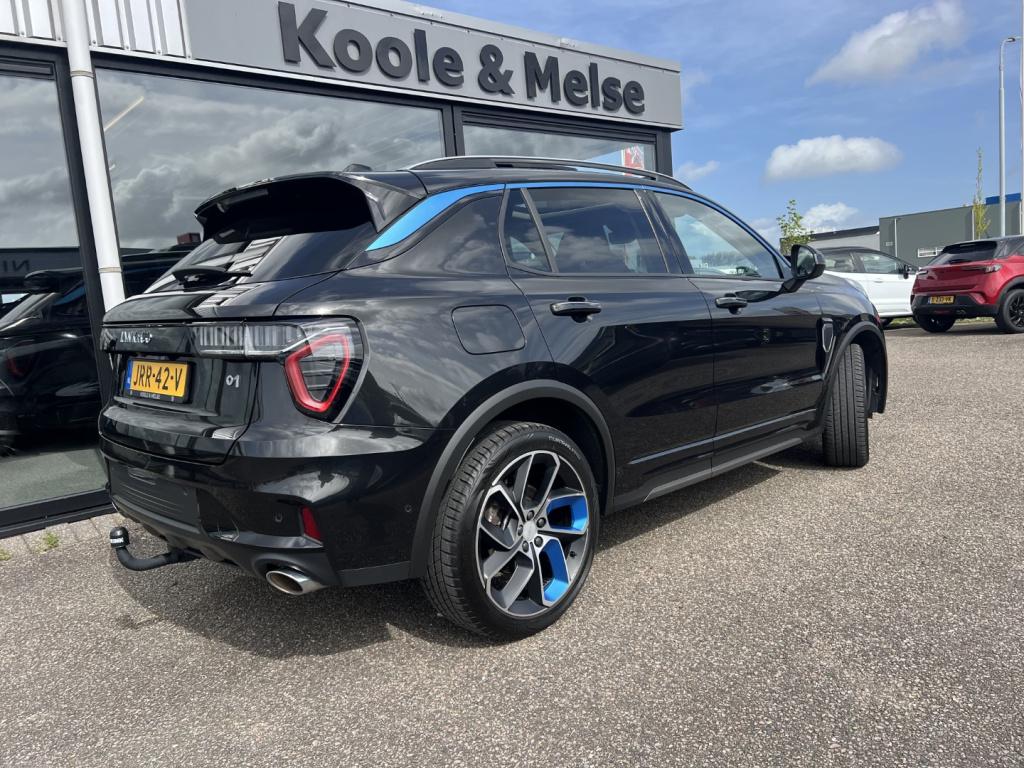 Lynk & Co 01 1.5 261pk phev 7dcth , panodak , trekhaak , carplay ,adaptive 