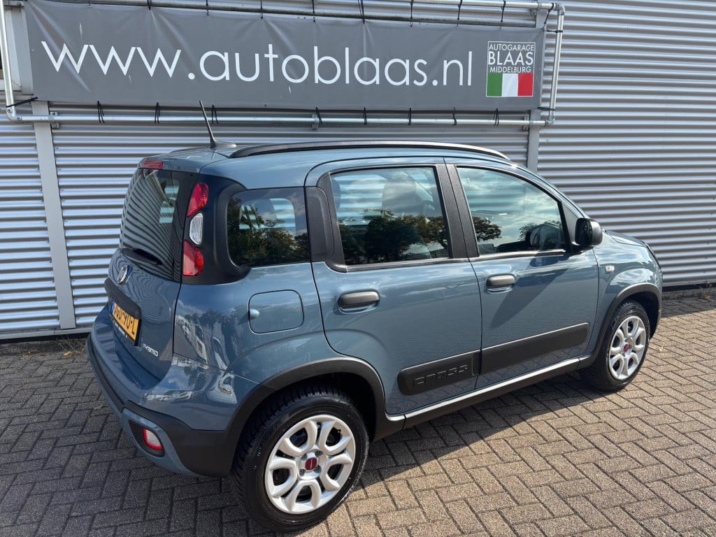 Fiat Panda 1.0 hybrid cross