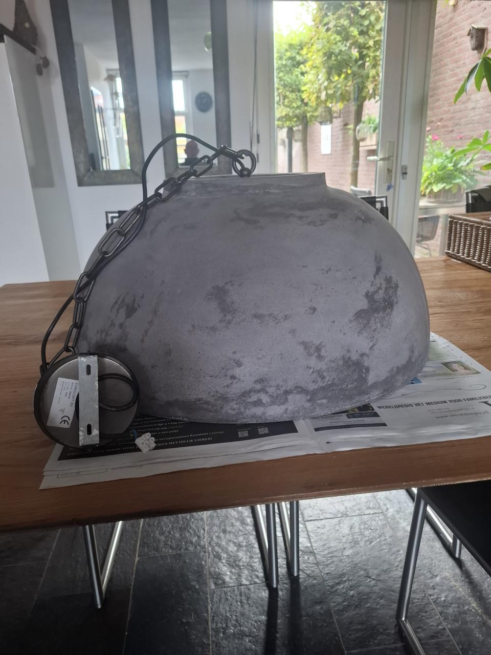 Betonlook lamp