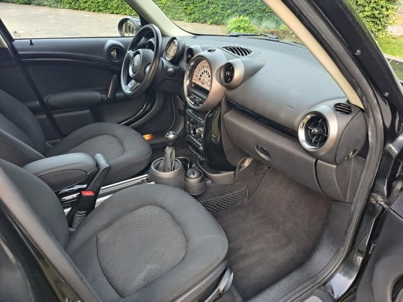 Te koop Mini Countryman van bouwjaar 2010   (€. 7.000,-- ZO MEENEEMPRIJS)