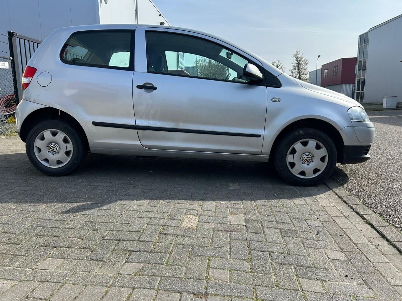 Volkswagen Fox 1.4 Trendline 3 MAANDEN APK! NIET MOEDERS MOOISTE RIJD GOED!
