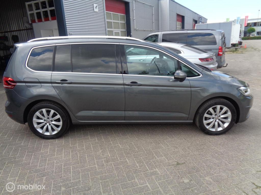Volkswagen Touran 1.5 tsi comfortline business 7p/airco/pano/stoelverw/came