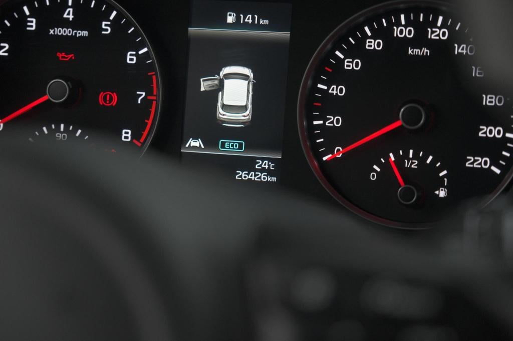 Kia Stonic 1.0 t-gdi mhev dynamicline | camera | apple carplay | parkeersen