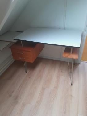 Klein buro