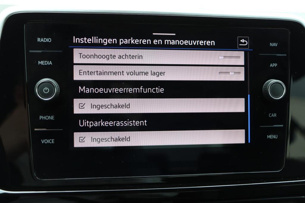 Volkswagen T-roc 1.5 tsi r-line 150pk dsg7