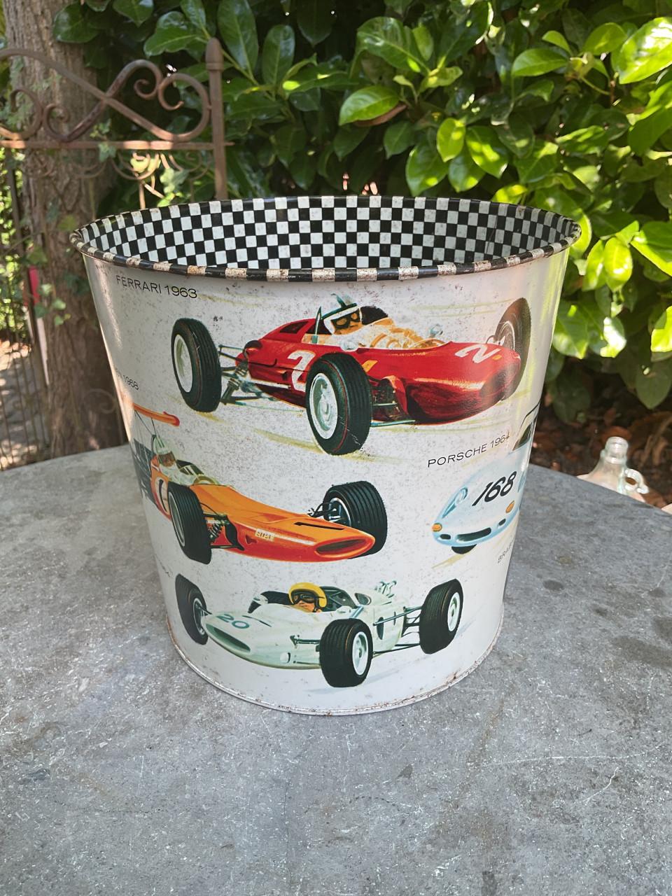 Vintage prullenbak ( racewagens )