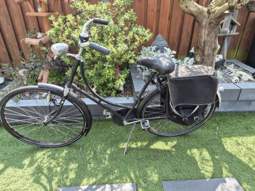 Te koop omafiets | bezorgen mogelijk.