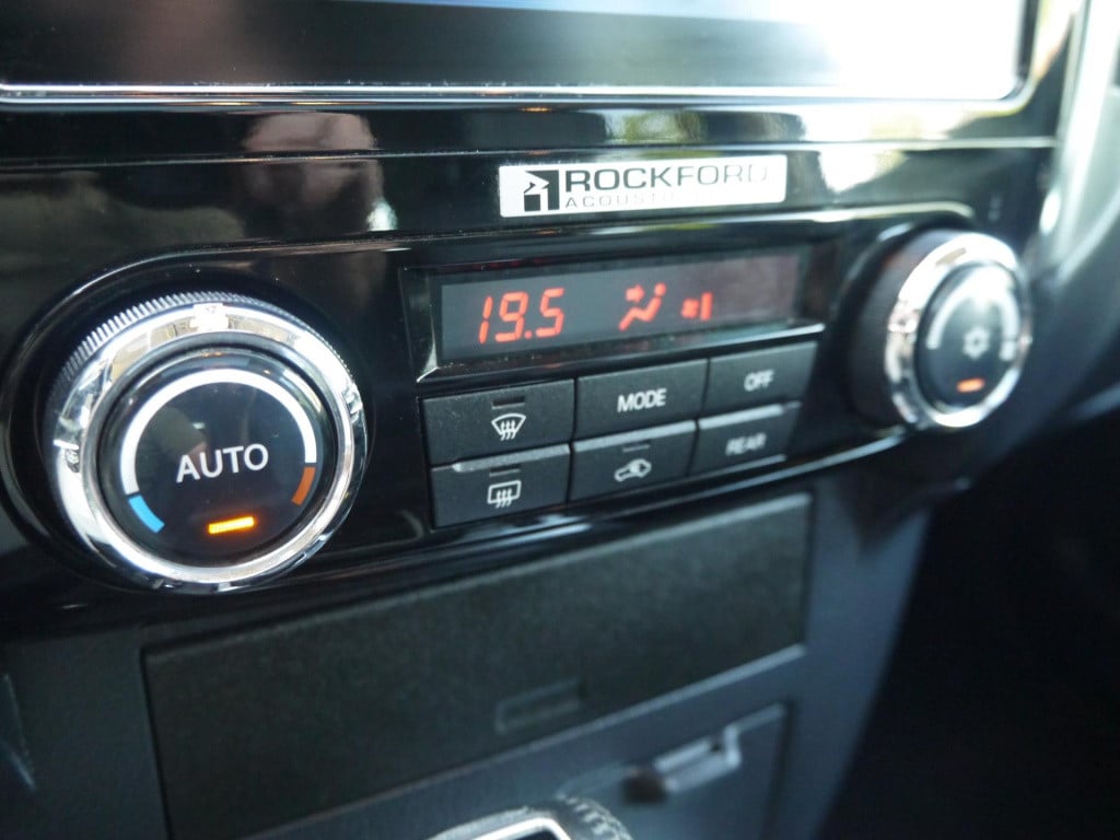 Mitsubishi Pajero 3.2 lwb instyle|trekhaak|achteruitrijcamera|rijklaar