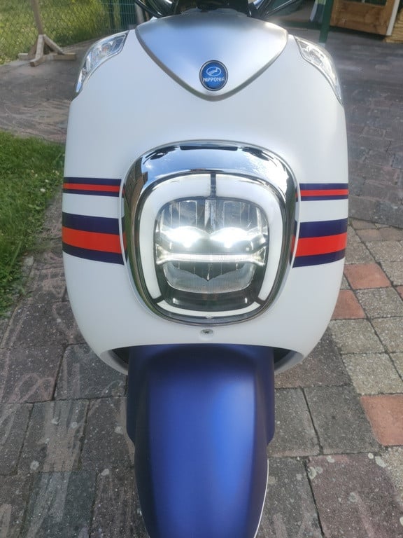 Electrische Scooter Nipponia Volty met 35KM Op De Teller