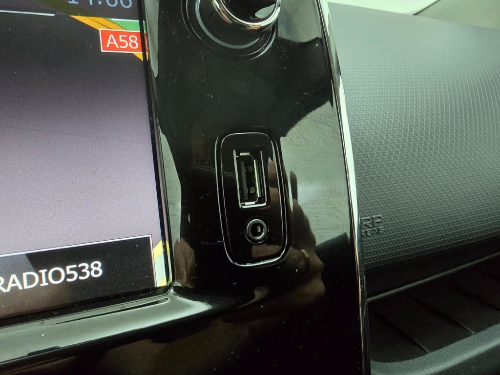 Renault Clio occasion zuinige auto en cruisecontrol | tweedehands renault c